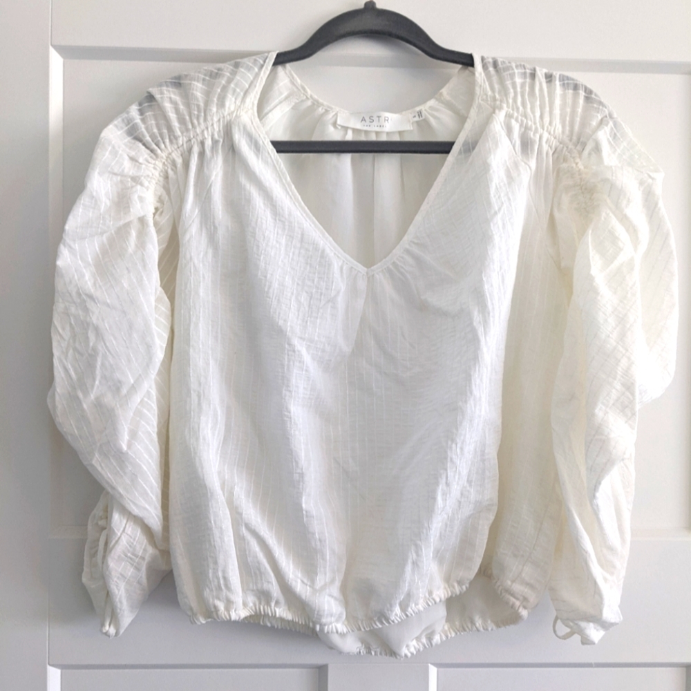 ASTR The Label Ruched Sleeve Blouse Size Small